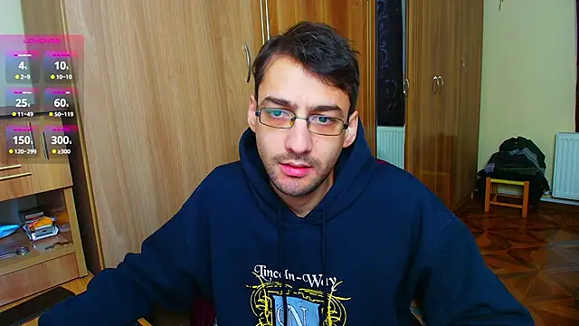 Snapshot of HungEddy chatting on 01/15/25, 02:46 HungEddy online show from 01/15/25, 02:46