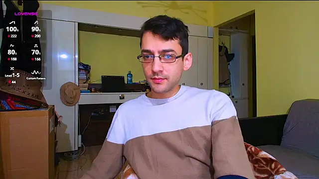 Snapshot of HungEddy chatting on 02/25/26, 05:33 HungEddy online show from 02/25/26, 05:33