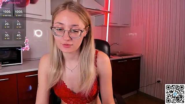 LivyyBossom online show from 12/15/24, 05:42