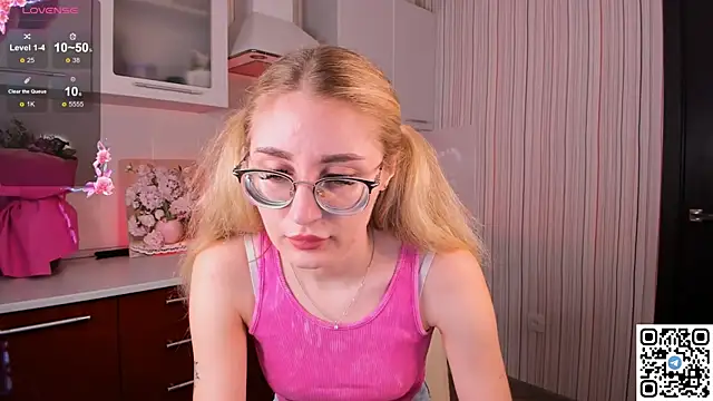 LivyyBossom online show from 02/08/25, 06:01