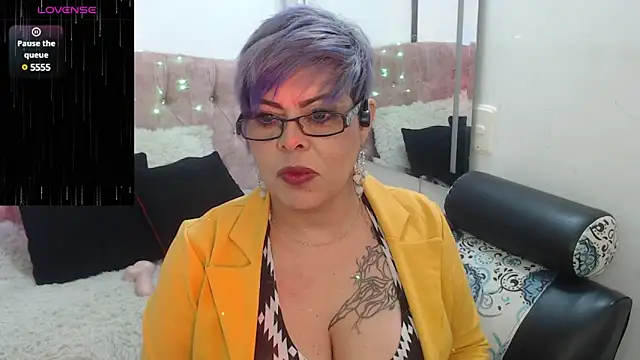 Grecia Horny online show from 01/07/25, 12:52