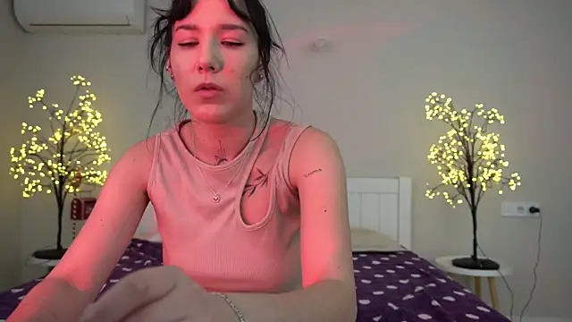 NikkiGoldSide online show from 02/08/25, 01:44