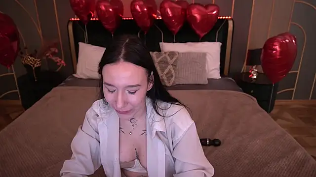 NikkiGoldSide online show from 02/11/26, 12:37