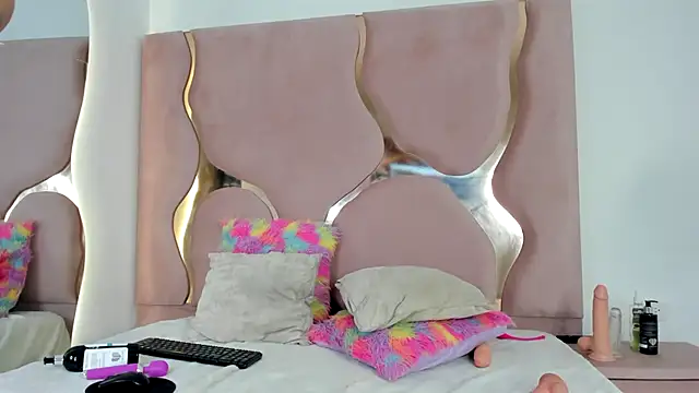 Sofia-candyht online show from 02/26/25, 03:21