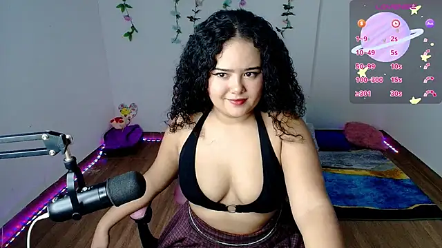 Snapshot of Dulce_Julietha chatting on 02/20/25, 05:51 Dulce Julietha online show from 02/20/25, 05:51