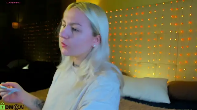 Debbie Taylor online show from 04/17/26, 05:27