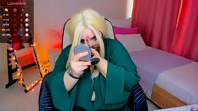 Snapshot of love_insidee chatting on 02/21/25, 08:18 love insidee online show from 02/21/25, 08:18