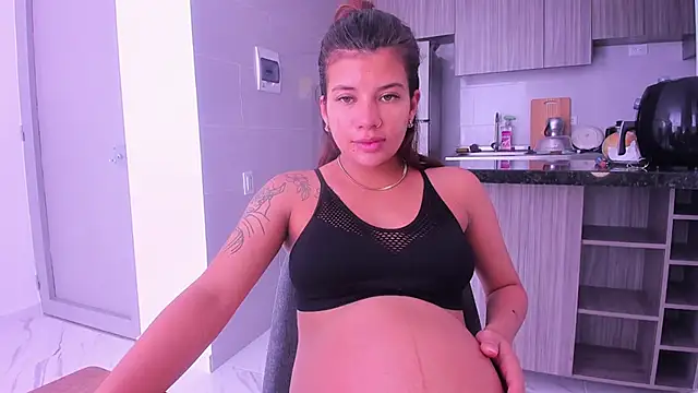 Snapshot of adop_me__ chatting on 01/15/25, 04:54 adop me online show from 01/15/25, 04:54