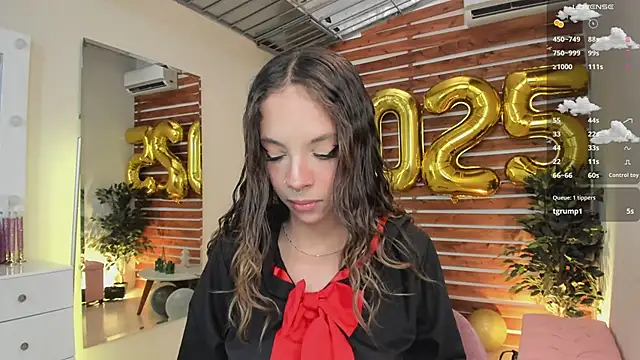 Sapphire Venuss online show from 01/05/25, 09:47