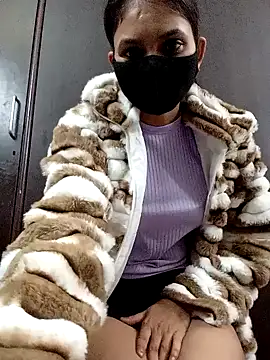 SHALU-KUMARI online show from 12/13/24, 06:49