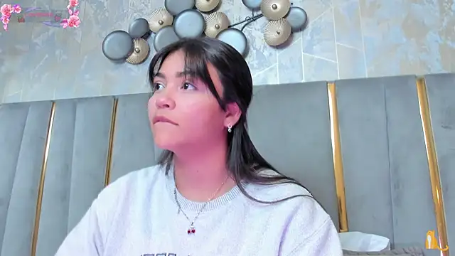 KimDevinne online show from 02/07/26, 02:37