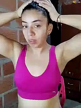 anngela01 online show from 01/12/25, 10:33