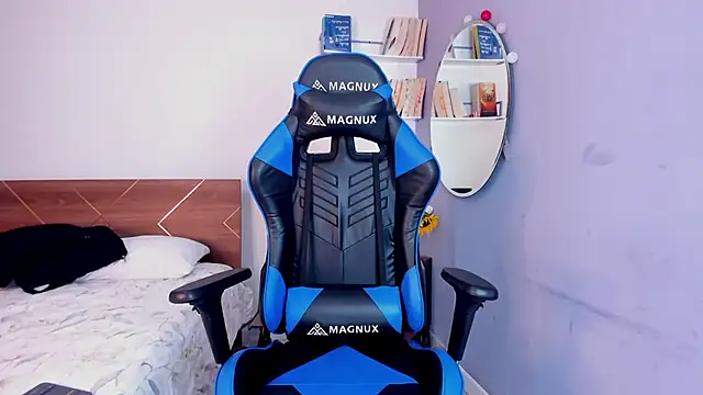 amber maxwell online show from 02/23/25, 08:44