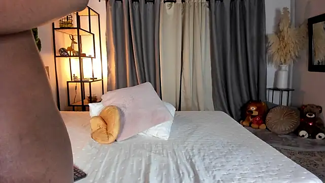 amber maxwell online show from 01/12/26, 08:36