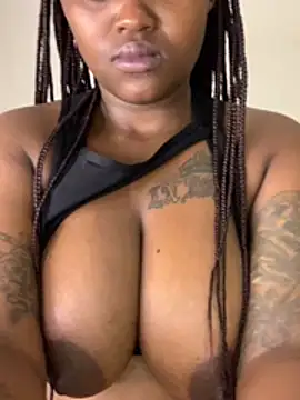 ThickPearlx23 online show from 07/07/26, 07:23