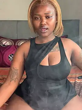ThickPearlx23 online show from 07/28/26, 12:48