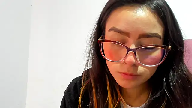 Snapshot of teffy_lee chatting on 01/10/25, 08:37 teffy lee online show from 01/10/25, 08:37