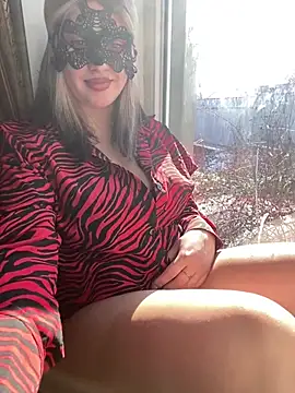 Snapshot of 69Laura696 chatting on 02/18/25, 11:00 69Laura696 online show from 02/18/25, 11:00