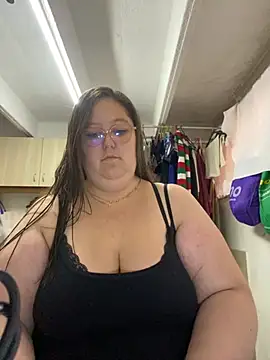 Chloee ep online show from 09/19/25, 10:21