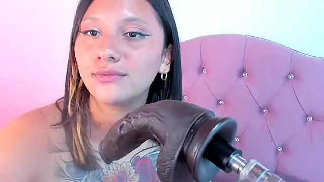 Mila nixon02 online show from 12/14/24, 06:20