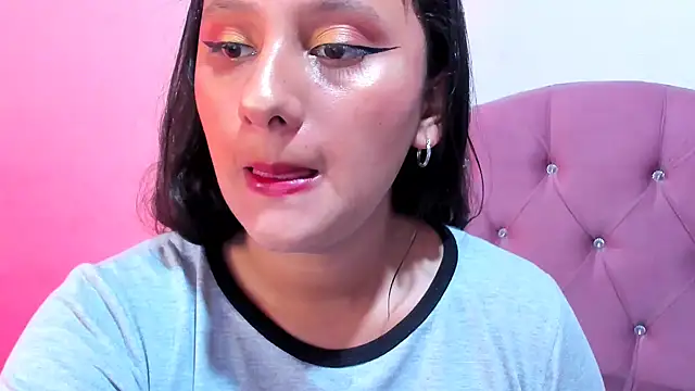 Mila nixon02 online show from 12/31/24, 03:34