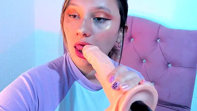 Mila nixon02 online show from 02/22/25, 04:40