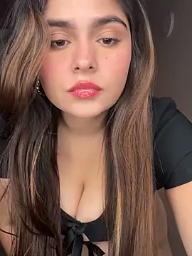 Sarasweet sex online show from 06/07/26, 04:27
