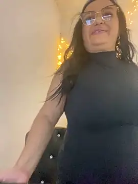 Gia Nahomi online show from 12/03/24, 11:02