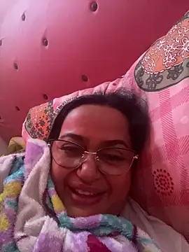 Gia Nahomi online show from 01/07/25, 02:08