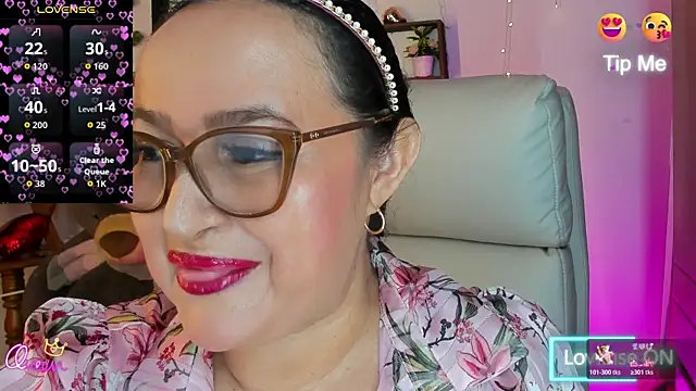 Gia Nahomi online show from 05/07/26, 11:21