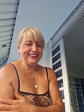 almaluna7 online show from 03/23/26, 10:36