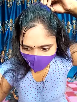 Hot Maleka online show from 03/01/25, 02:04