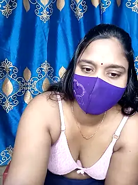 Hot Maleka online show from 03/17/25, 01:35