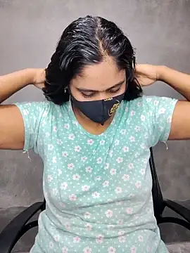 Hot Maleka online show from 09/11/25, 01:28