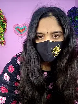 Hot Maleka online show from 12/15/25, 01:21