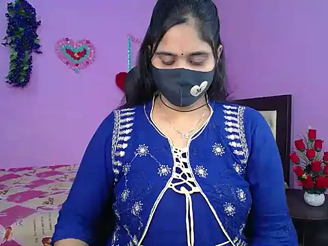 Hot Maleka online show from 03/10/26, 04:34