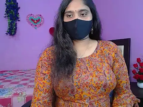 Hot Maleka online show from 04/11/26, 05:06