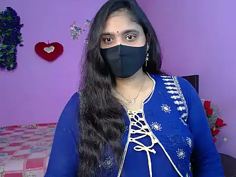 Hot Maleka online show from 04/27/26, 04:38