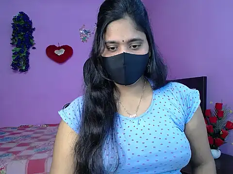 Hot Maleka online show from 04/29/26, 05:30