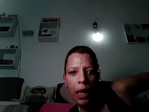 prettyblueeyes420 online show from 11/29/25, 03:20