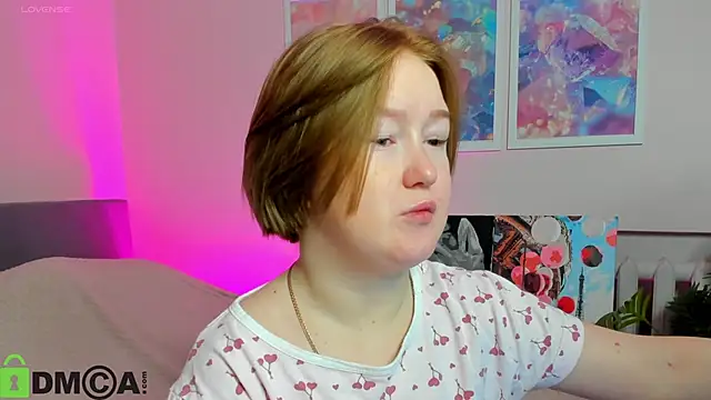 Sara Robinson online show from 10/25/25, 02:41