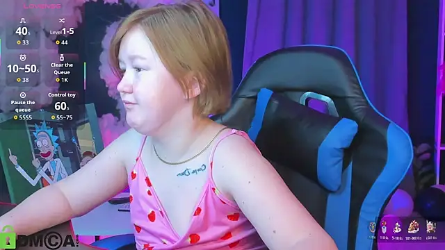 Sara Robinson online show from 11/17/25, 03:01