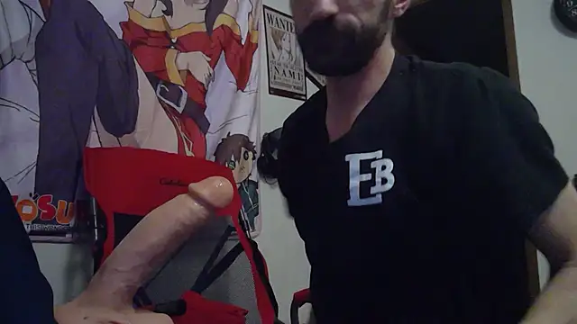 Snapshot of SlammyDjr chatting on 12/22/24, 07:33 SlammyDjr online show from 12/22/24, 07:33