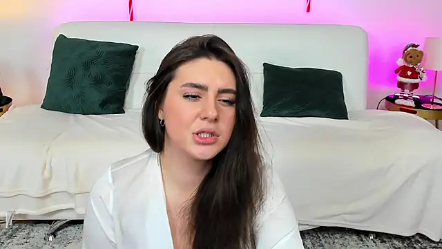 Snapshot of Evelyn___Sweet chatting on 02/11/25, 09:03 Evelyn Sweet online show from 02/11/25, 09:03