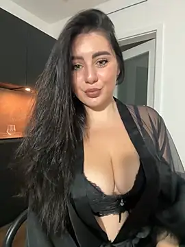 Snapshot of Evelyn___Sweet chatting on 09/09/25, 08:30 Evelyn Sweet online show from 09/09/25, 08:30