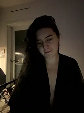 Snapshot of Evelyn___Sweet chatting on 01/08/26, 08:22 Evelyn Sweet online show from 01/08/26, 08:22