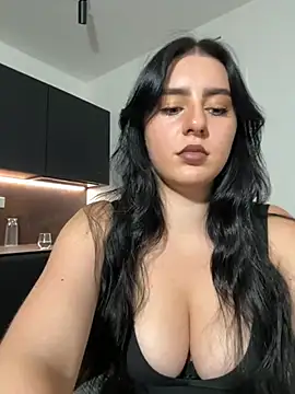 Snapshot of Evelyn___Sweet chatting on 07/22/26, 08:44 Evelyn Sweet online show from 07/22/26, 08:44