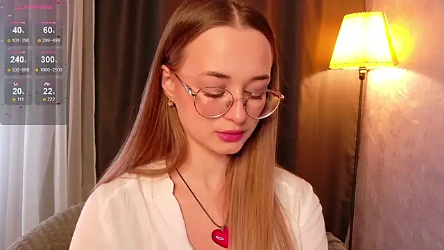 Tiffanyhunt online show from 11/27/25, 02:19