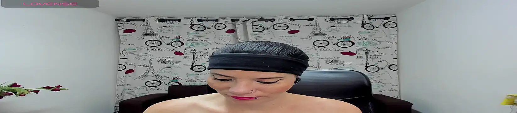 DanaaRey online show from 10/31/25, 03:02