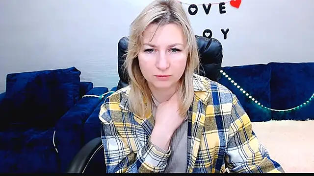 Incredible Ariela online show from 12/18/25, 07:58